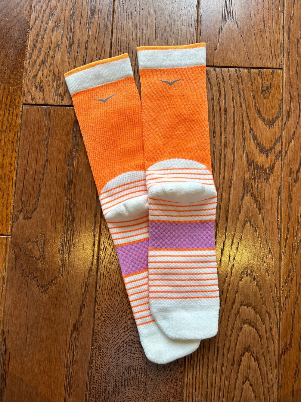 NWOT - Hoka Women's Athletic Crew Socks - 2 Pairs in Orange and Lime - Picture 5 of 5